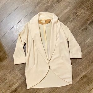 Aritzia Crepe blazer - cream